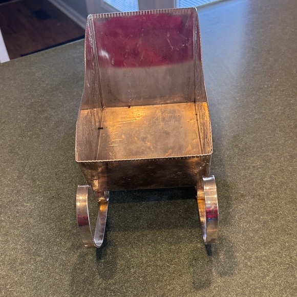 Vintage Silver Plated Sleigh Centerpiece - Picture 2 of 7